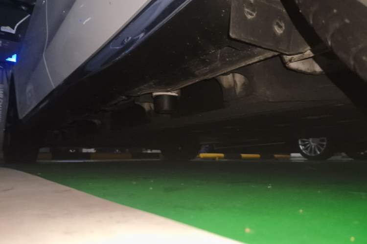 Used Denza 2018 500 Glory Edition Chassis Rear Left