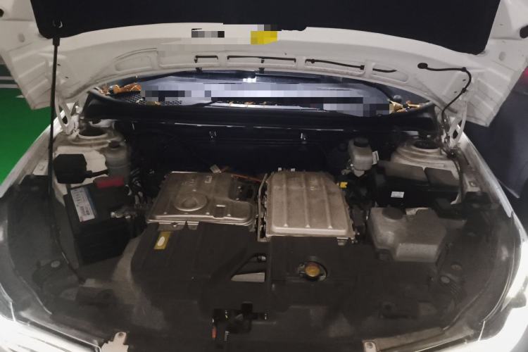 Used Denza 2018 500 Glory Edition Engine Bay