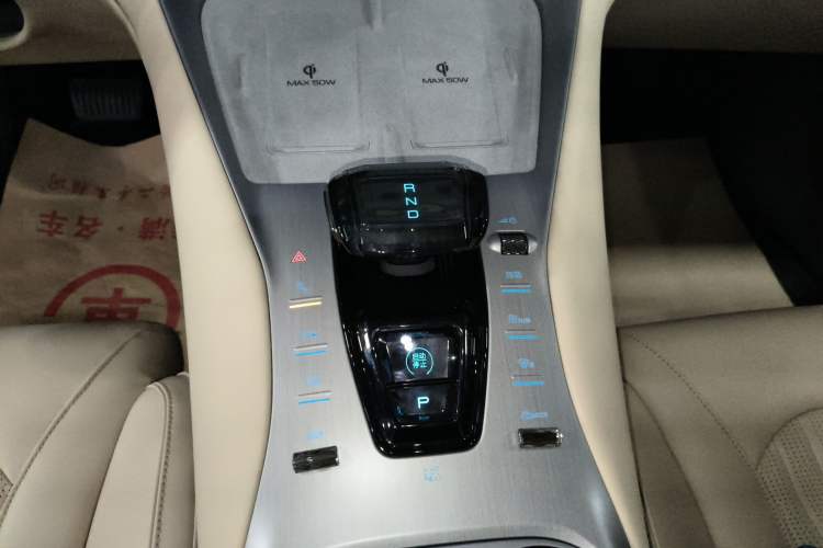 Used Denza N7 2023 Long-Range Performance Max Edition Gear Lever