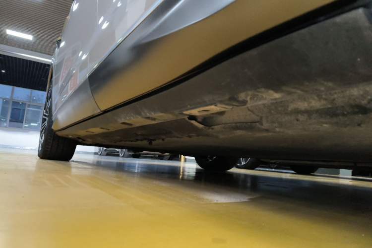 Used Denza N7 2023 Long-Range Performance Max Edition Left Side Sill