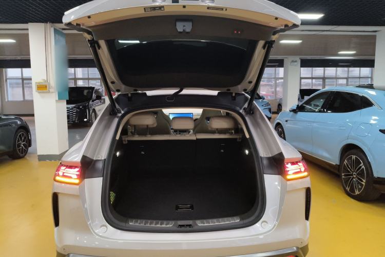 Used Denza N7 2023 Long-Range Performance Max Edition Trunk