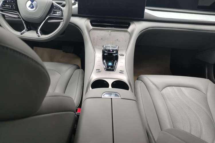 Used Denza N7 2023 Ultra-Long Range Version (Air Edition) Gear Lever
