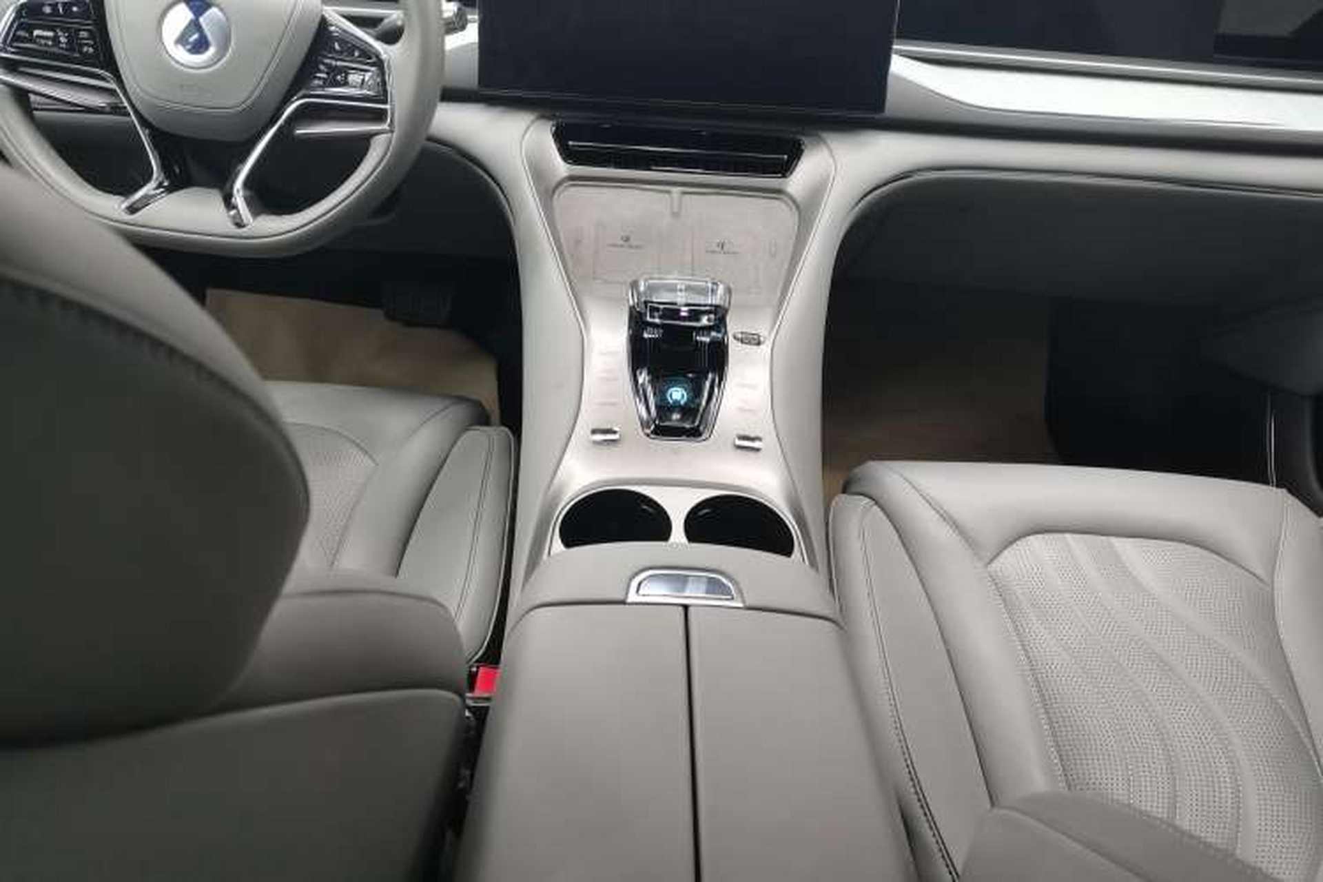 Used Denza N7 2023 Ultra-Long Range Version (Air Edition) Gear Lever