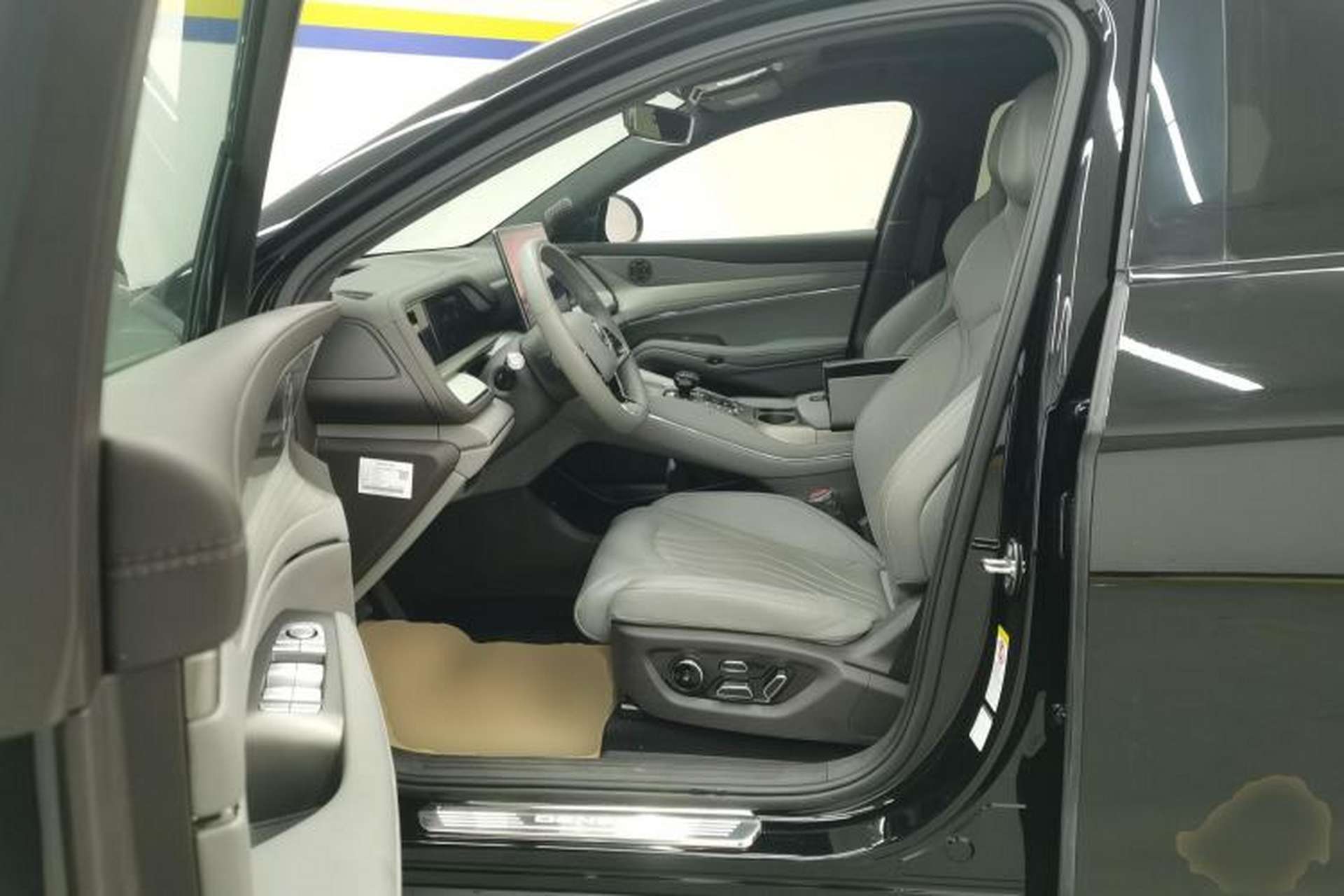 Used Denza N7 2023 Ultra-Long Range Version (Air Edition) Left Front Seat