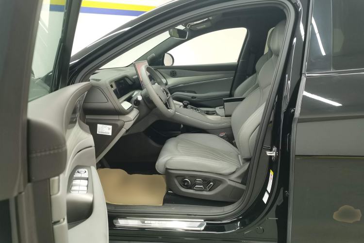 Used Denza N7 2023 Ultra-Long Range Version (Air Edition) Left Front Seat