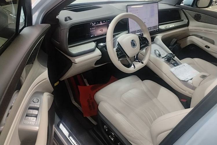 Used Denza N7 2023 Long-Range Performance Edition Driver Seat