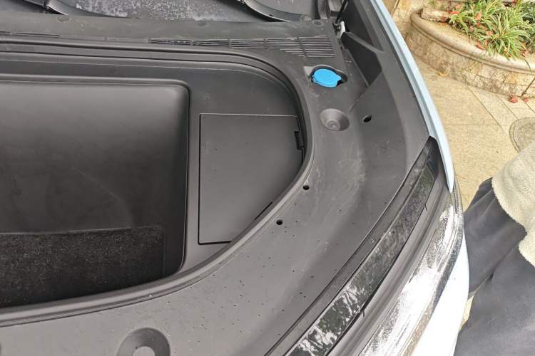 Used Denza N7 2023 Long-Range Performance Max Edition Engine Bay Left