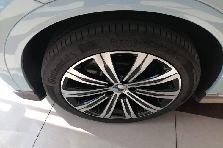 Used Denza N7 2023 Long-Range Performance Edition Exterior 1