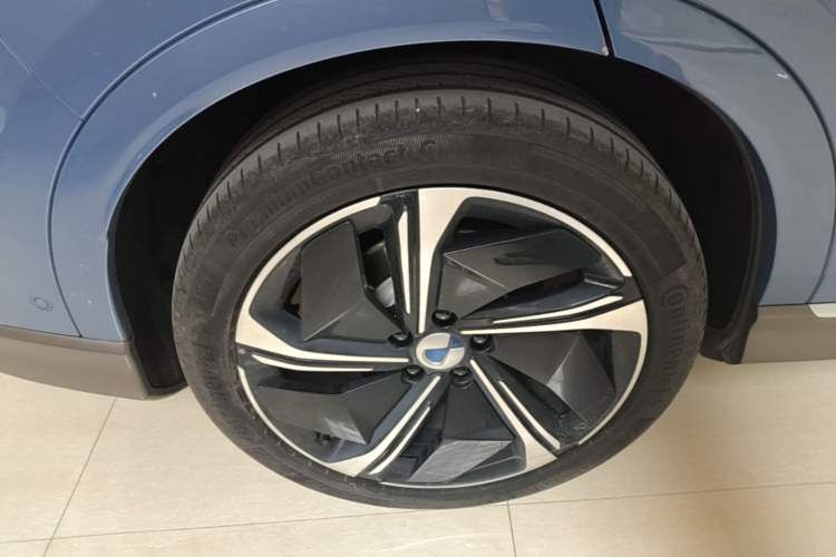 Used Denza N7 2023 Long-Range Performance Max Edition Exterior 5