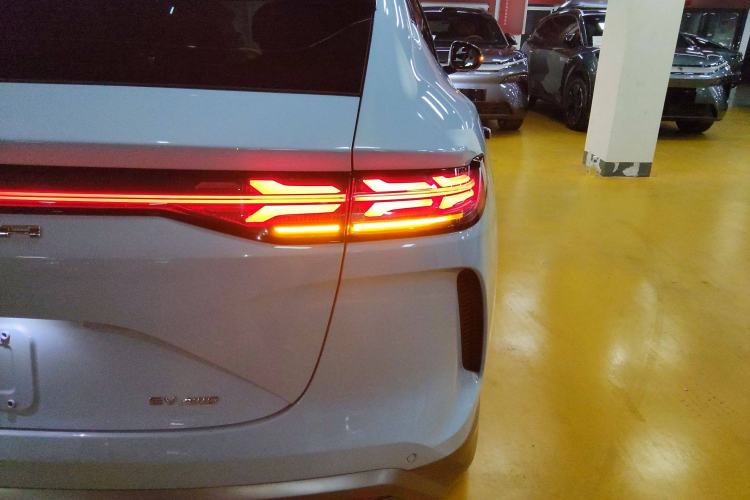 Used Denza N7 2023 Long-Range Performance Edition Exterior 6