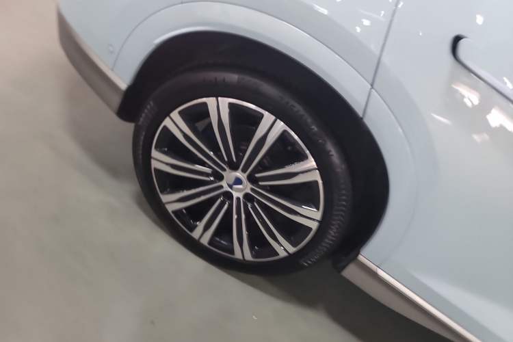 Used Denza N7 2023 Long-Range Performance Edition Exterior 8