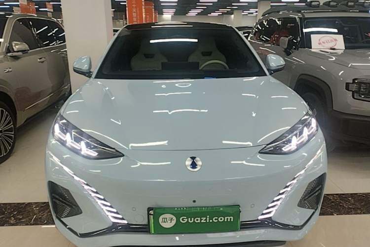 Used Denza N7 2023 Long-Range Performance Edition Front