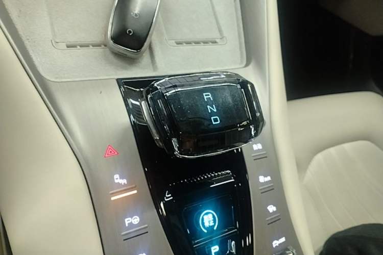 Used Denza N7 2023 Long-Range Performance Edition Gear Lever