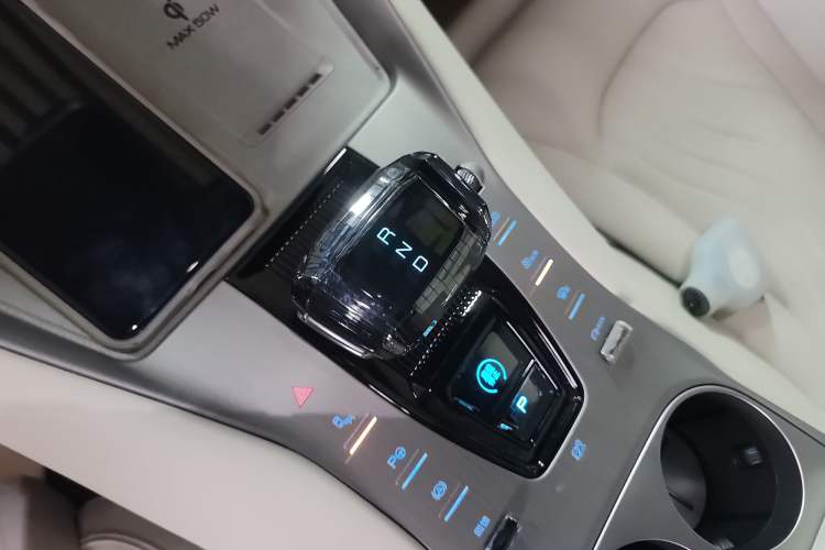 Used Denza N7 2023 Long-Range Performance Edition Gear Lever