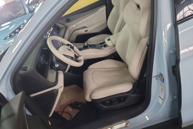 Used Denza N7 2023 Long-Range Performance Edition Left Front Seat