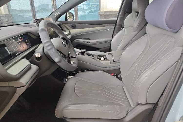 Used Denza N7 2023 Long-Range Performance Max Edition Left Front Seat