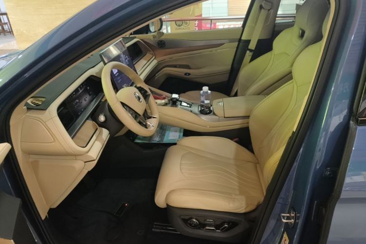 Used Denza N7 2023 Long-Range Performance Max Edition Left Front Seat