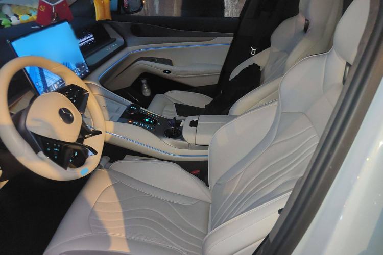 Used Denza N7 2023 Long-Range Performance Max Edition Left Front Seat