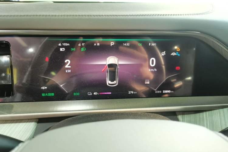 Used Denza N7 2023 with Ultra-Long Range Odometer Close Up