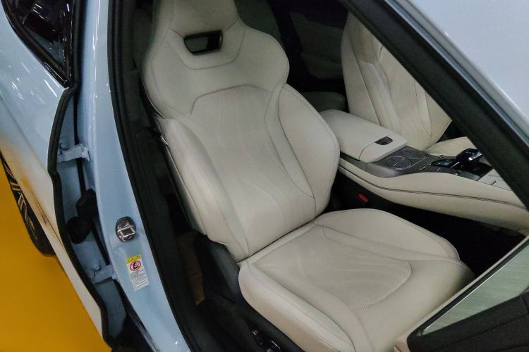 Used Denza N7 2023 Long-Range Performance Edition Right Front Seat