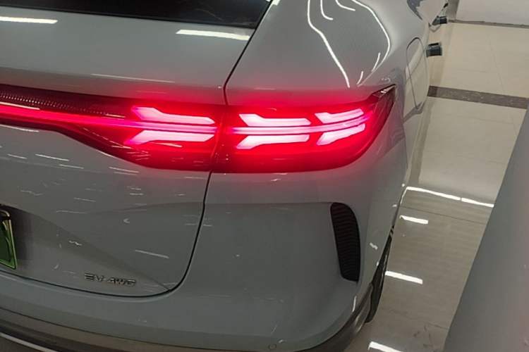 Used Denza N7 2023 Long-Range Performance Edition Right Rear Taillight