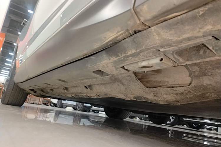 Used Denza N7 2023 Long-Range Performance Edition Right Side Sill