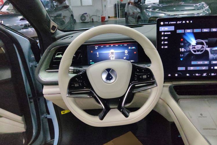 Used Denza N7 2023 Long-Range Performance Edition Steering Wheel