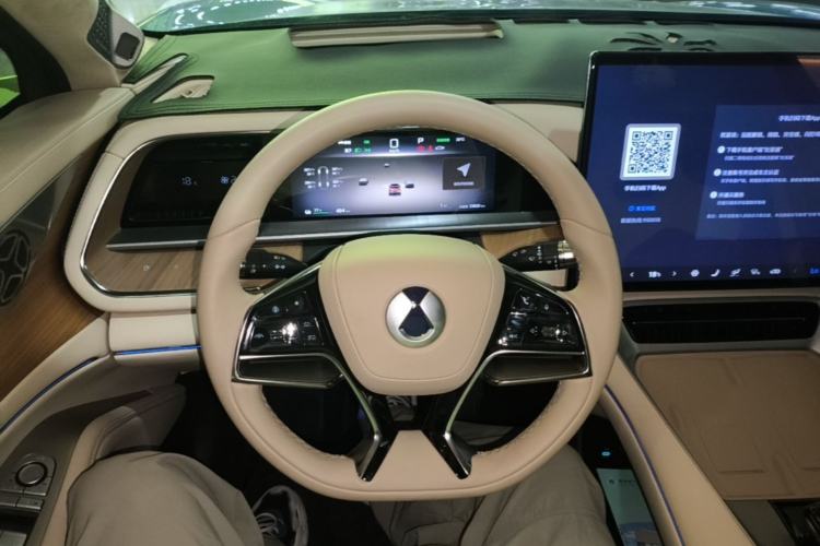 Used Denza N7 2023 Long-Range Performance Max Edition Steering Wheel