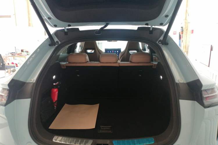 Used Denza N7 2023 Long-Range Performance Edition Trunk