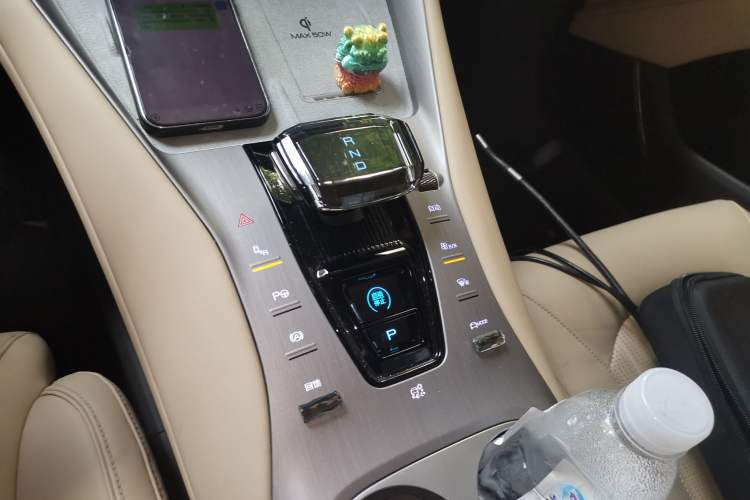 Used Denza N7 2023 Long-Range Performance Max Edition Gear Lever