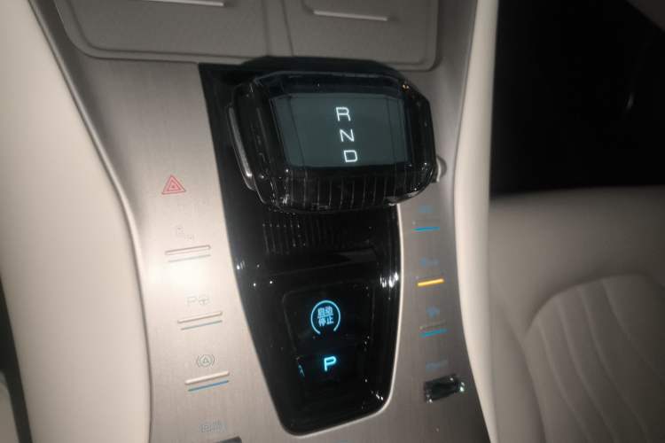 Used Denza N7 2023 with Ultra-Long Range Gear Lever