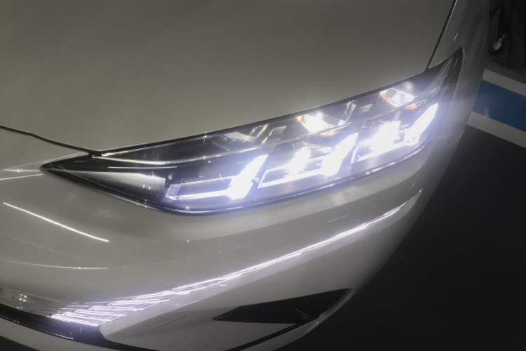 Used Denza N7 2023 with Ultra-Long Range Left Front Headlight