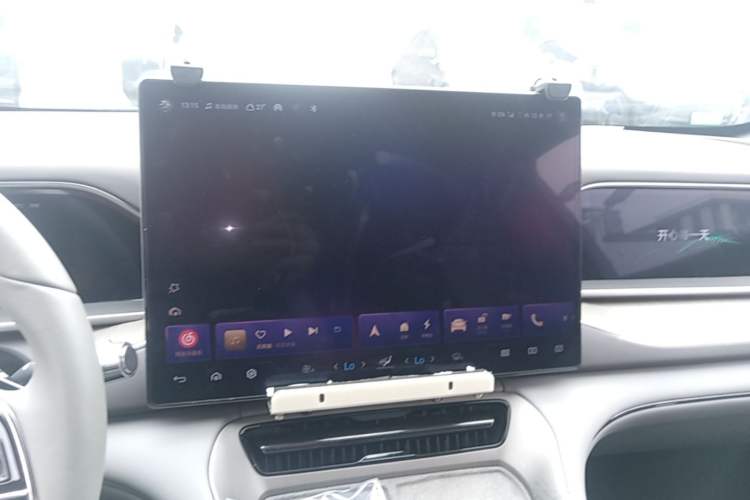 Used Denza N7 2023 with Ultra-Long Range Audio And AC Panel