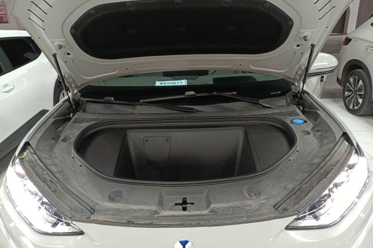 Used Denza N7 2023 with Ultra-Long Range Engine Bay