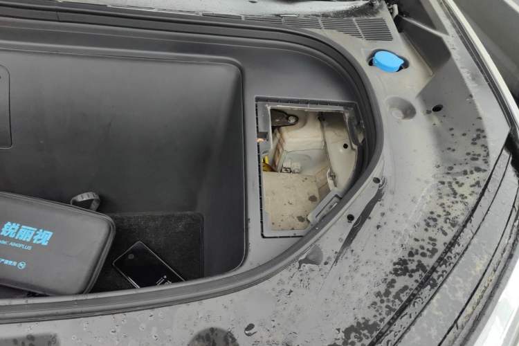 Used Denza N7 2023 with Ultra-Long Range Engine Bay Left