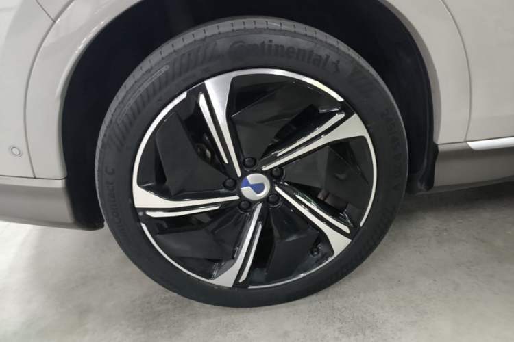 Used Denza N7 2023 Long-Range Performance Max Edition Exterior 5