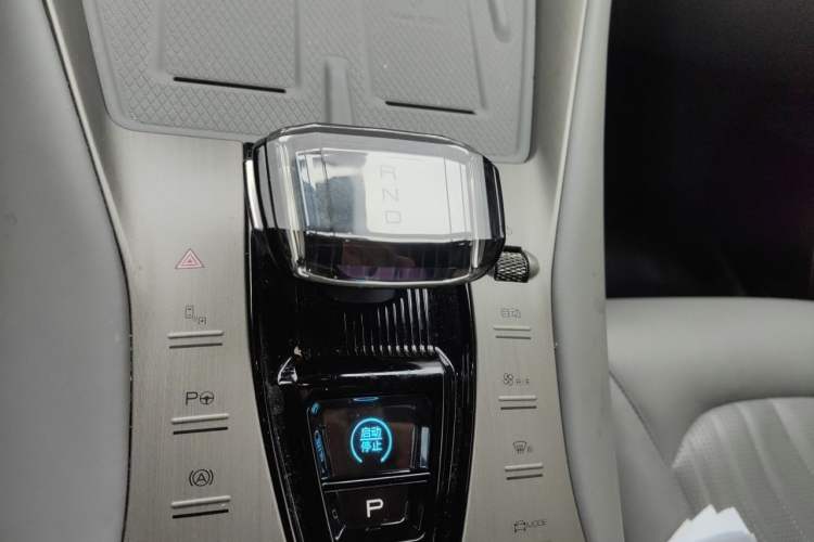 Used Denza N7 2023 with Ultra-Long Range Gear Lever