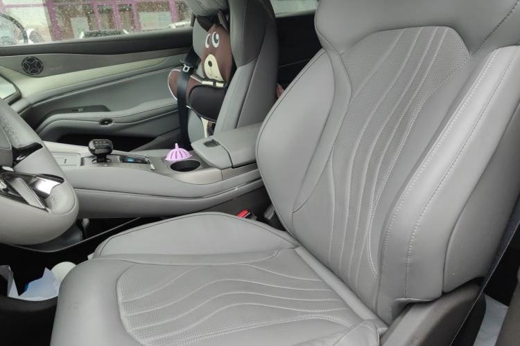 Used Denza N7 2023 with Ultra-Long Range Left Front Seat