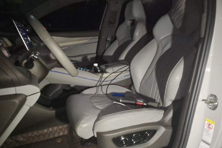 Used Denza N7 2023 with Ultra-Long Range Left Front Seat