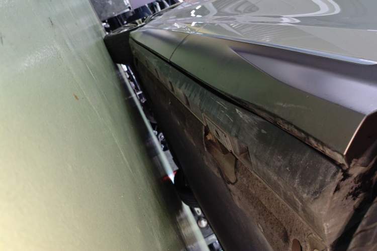 Used Denza N7 2023 Long-Range Performance Edition Left Side Sill