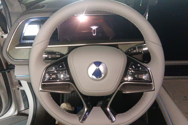 Used Denza N7 2023 with Ultra-Long Range Steering Wheel