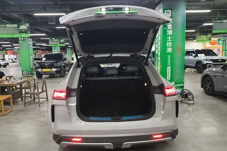 Used Denza N7 2023 Long-Range Performance Max Edition Trunk