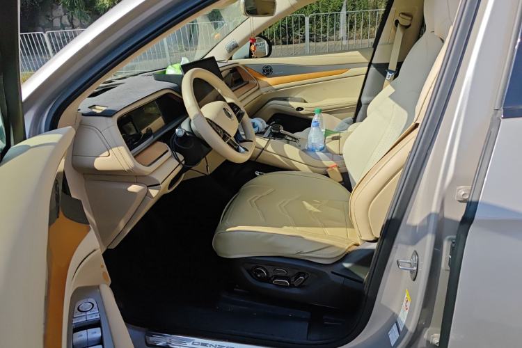 Used Denza N7 2023 Long-Range Performance Max Edition Left Front Seat