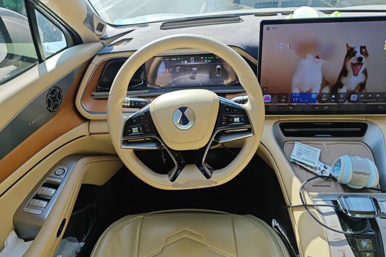 Used Denza N7 2023 Long-Range Performance Max Edition Steering Wheel