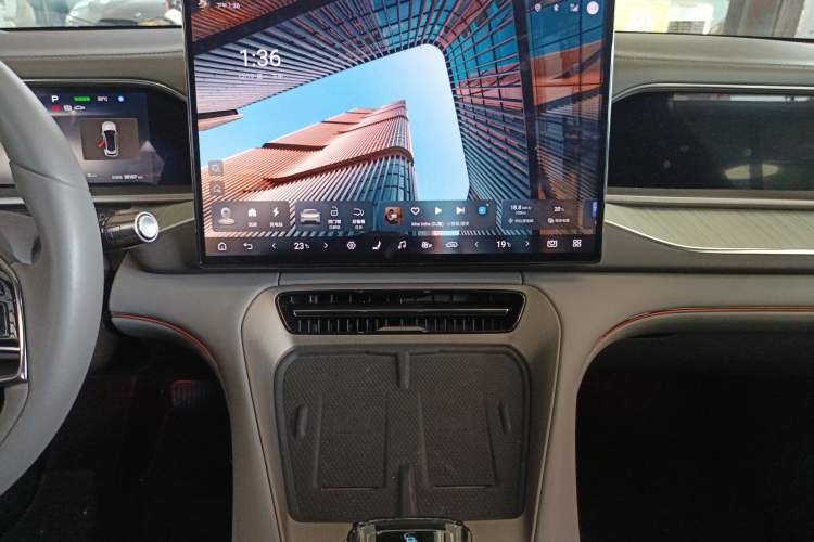 Used Denza N7 2023 Long-Range Performance Edition Audio And AC Panel