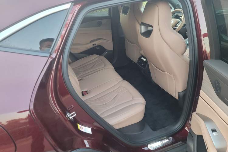 Used Denza N7 2023 Long-Range Performance Max Edition Interior 1