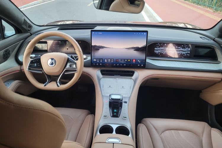Used Denza N7 2023 Long-Range Performance Max Edition Interior 2