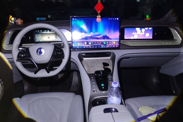 Used Denza N7 2023 Long-Range Performance Edition Center Console