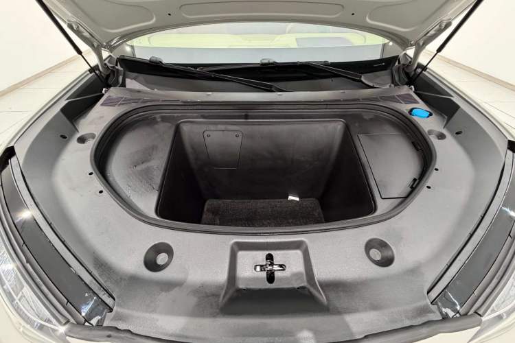 Used Denza N7 2023 Long-Range Performance Edition Engine Bay