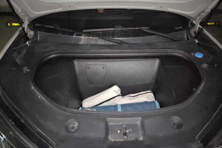 Used Denza N7 2023 with Ultra-Long Range Engine Bay